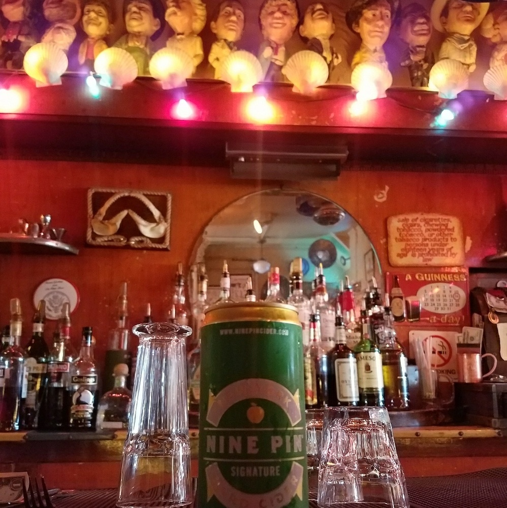 Meet your Posher, Laurel