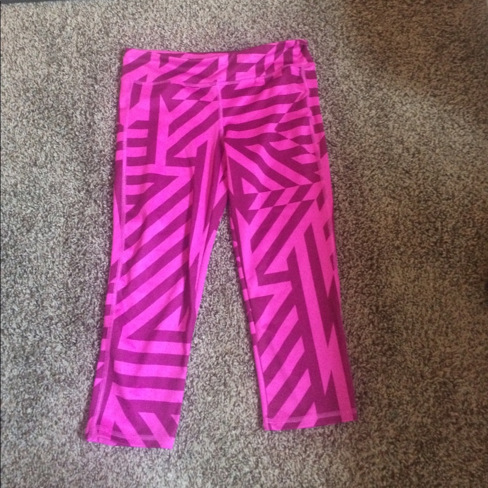 Old Navy Active Cropped Patterned Leggings