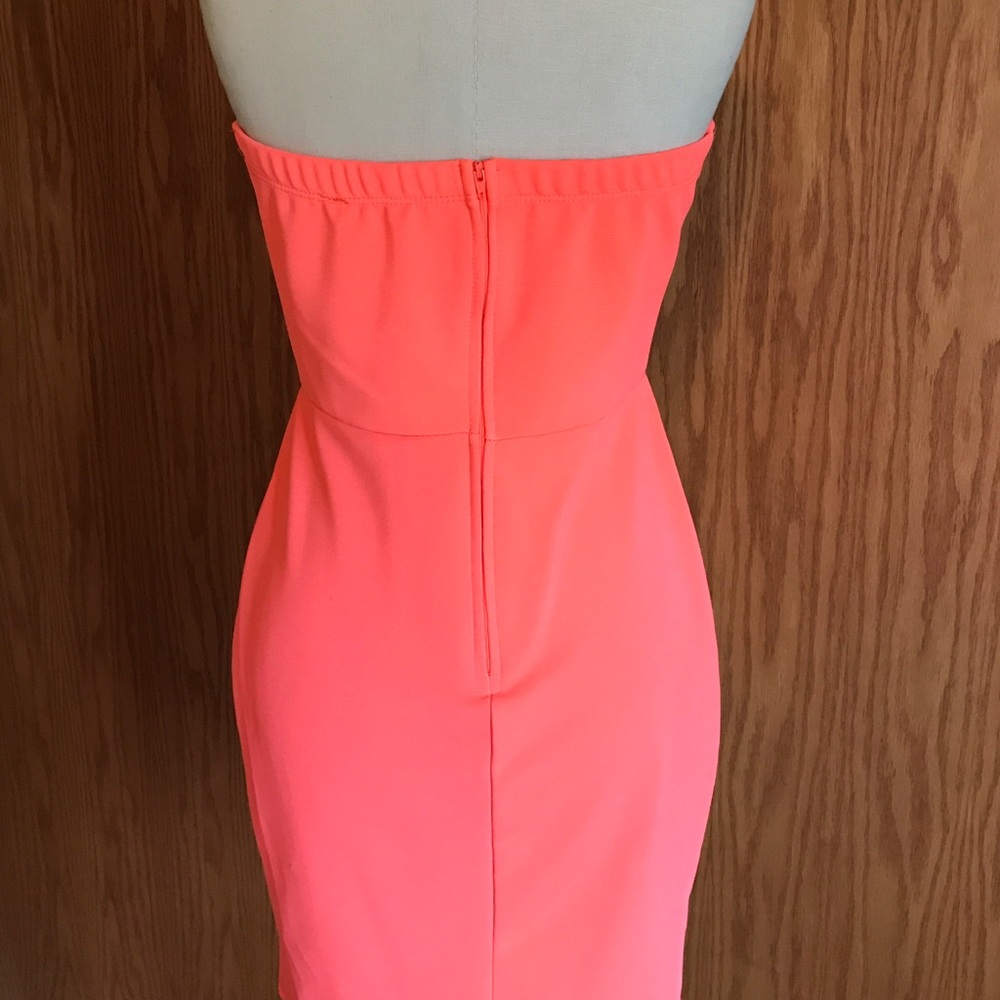 Fun Party Dress! - Picture 3 of 3