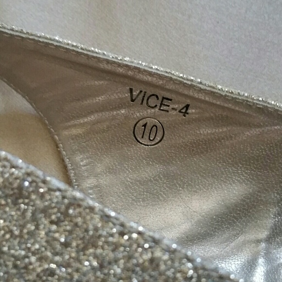 Michaelangelo heels - Picture 5 of 7