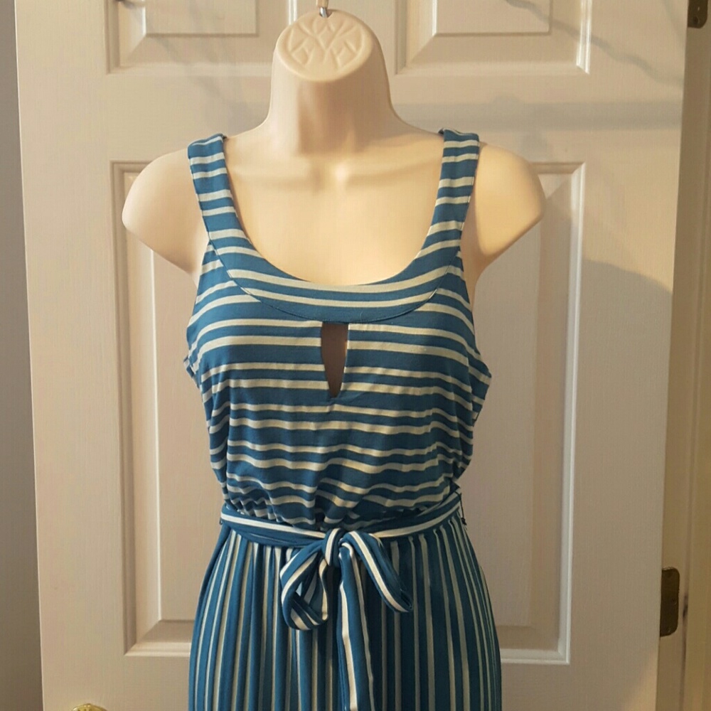 Amanda Lane small maxi dress