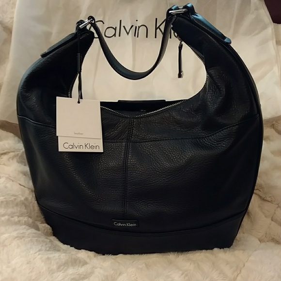 💥SOLD!💥 NWT Calvin Klein Black Leather Bag - Picture 2 of 6