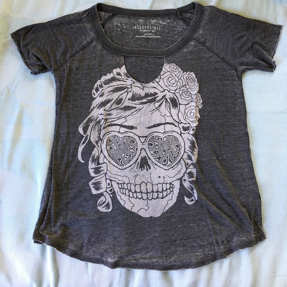 Aeropostale super soft keyhole tee shirt size XS