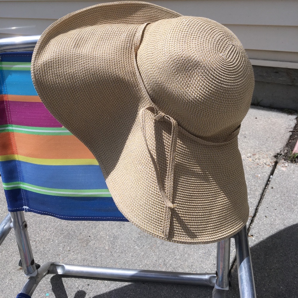 Beach hat