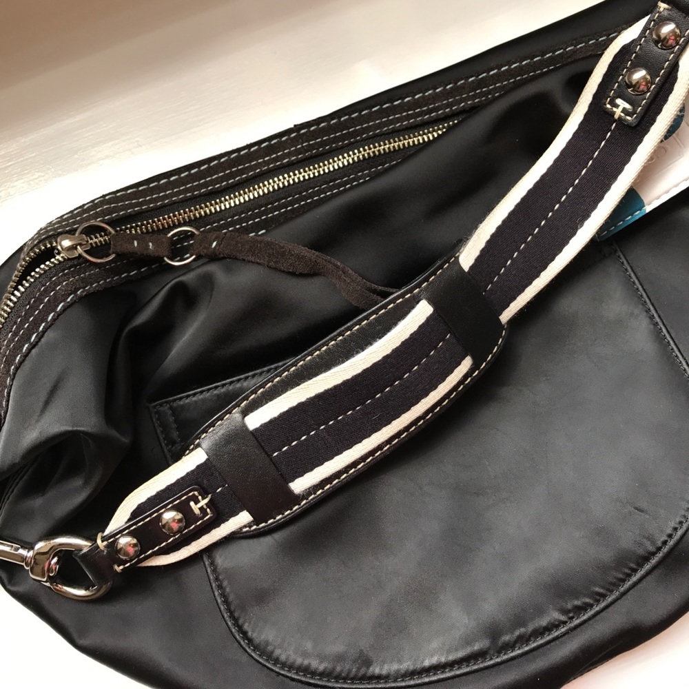 Authentic Coach bag - Picture 4 of 9