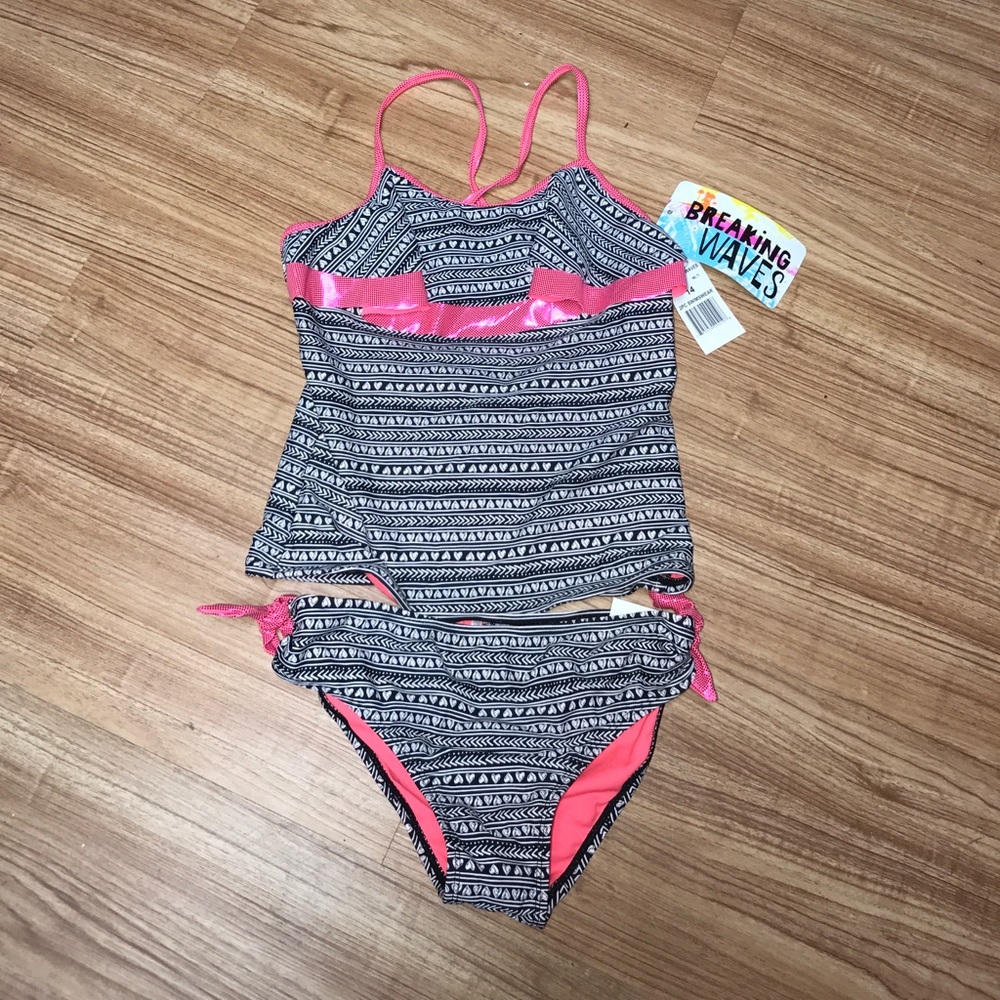 NWT girls tankini by Breaking Waves