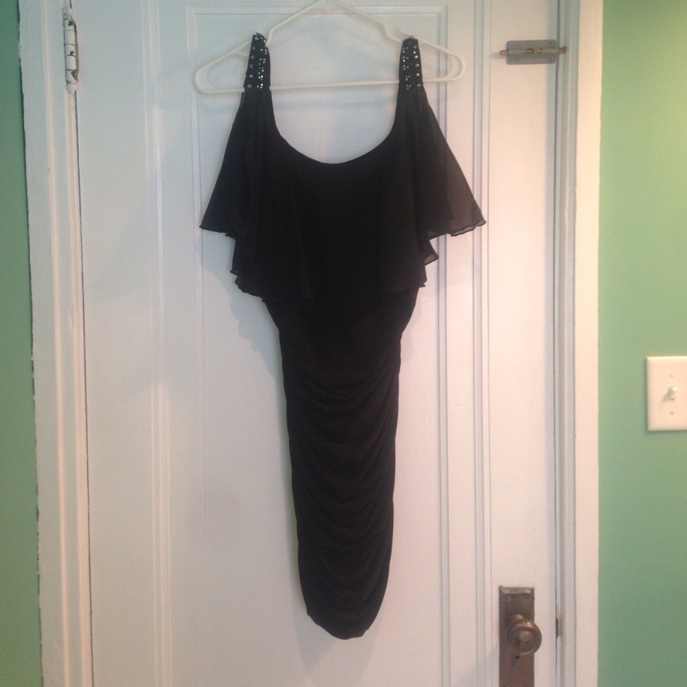 Little Black Dress ☑️