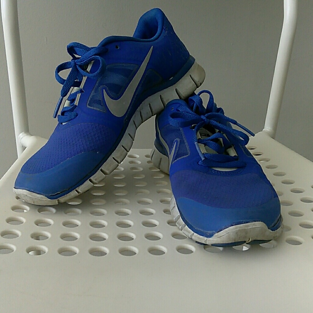 Nike Free Run 3 Sneakers