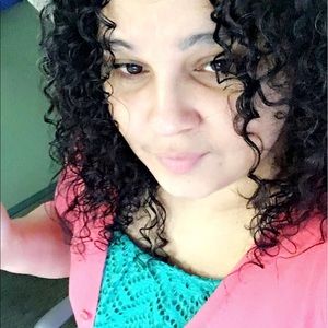 Meet your Posher, Perla