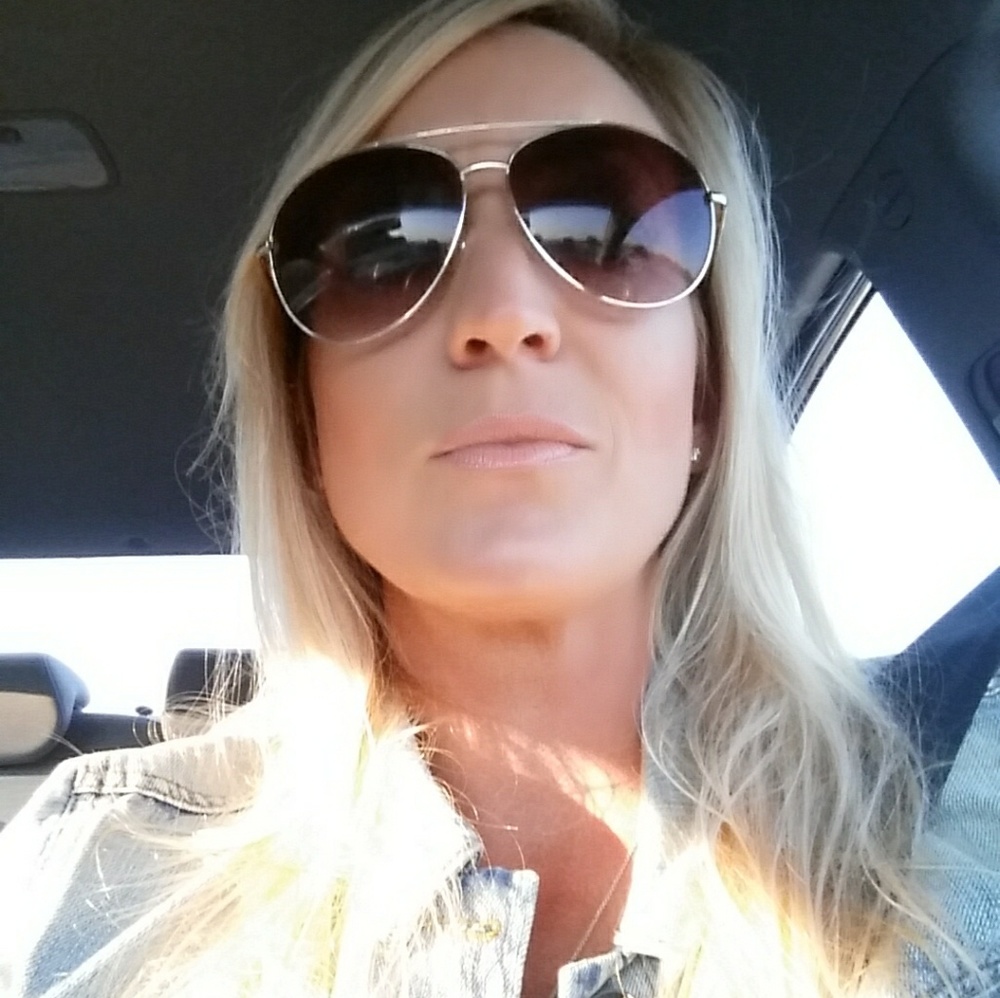 Meet your Posher, Nicole
