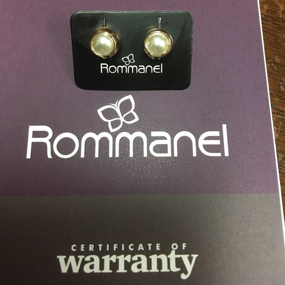 Stud pearl in 18k plated gold Rommanel made Brazil