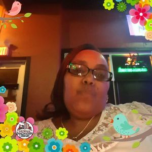 Meet your Posher, Sheyna