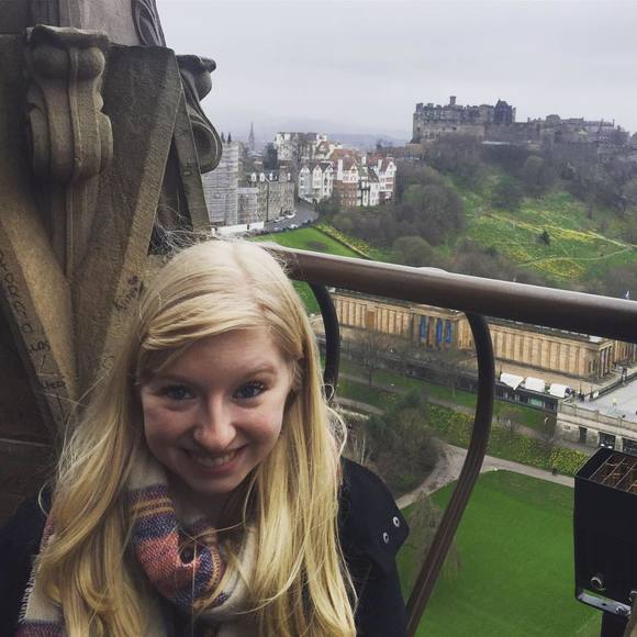 Meet your Posher, Katelyn - Picture 1 of 1