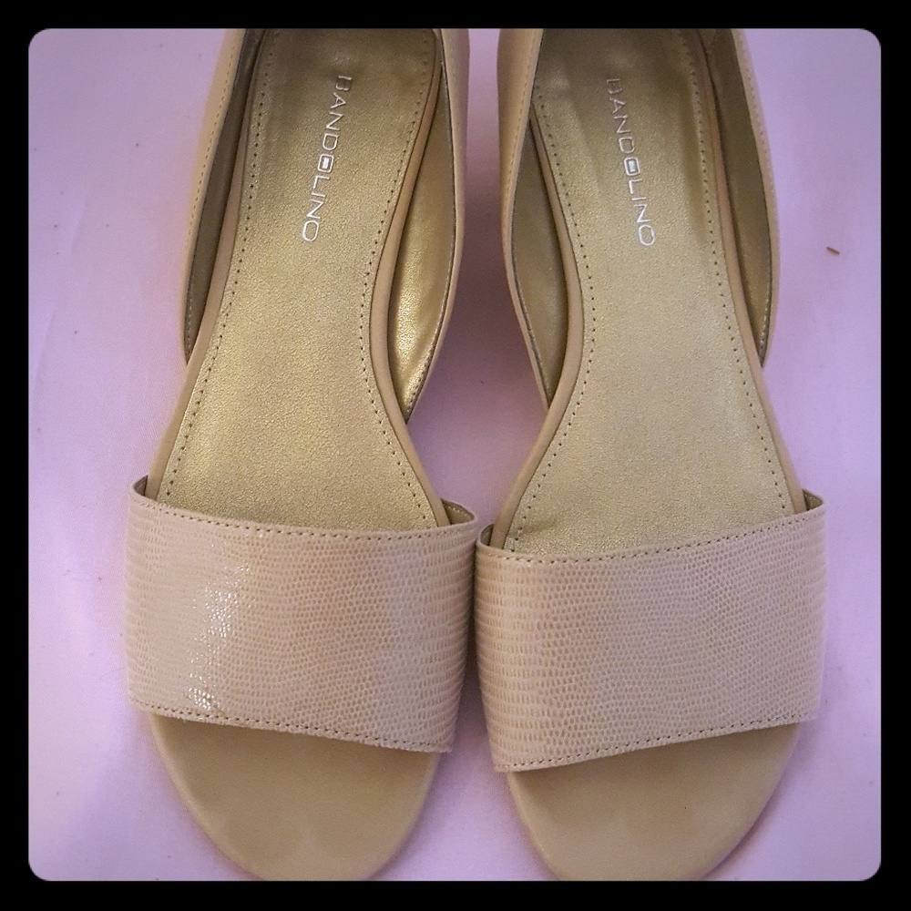 Bandolino Nude Wedges