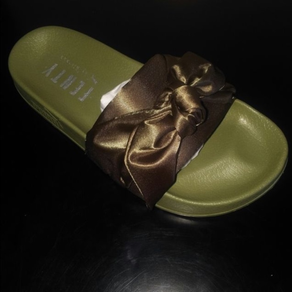 Pink & Olive Green Bow Ties