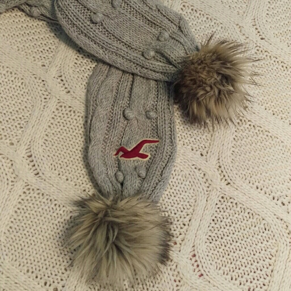 Grey scarf from Hollister