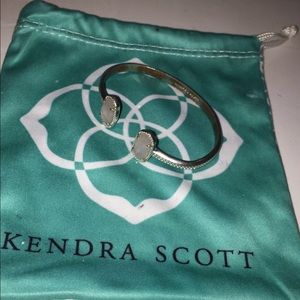 Kendra Scott bracelet