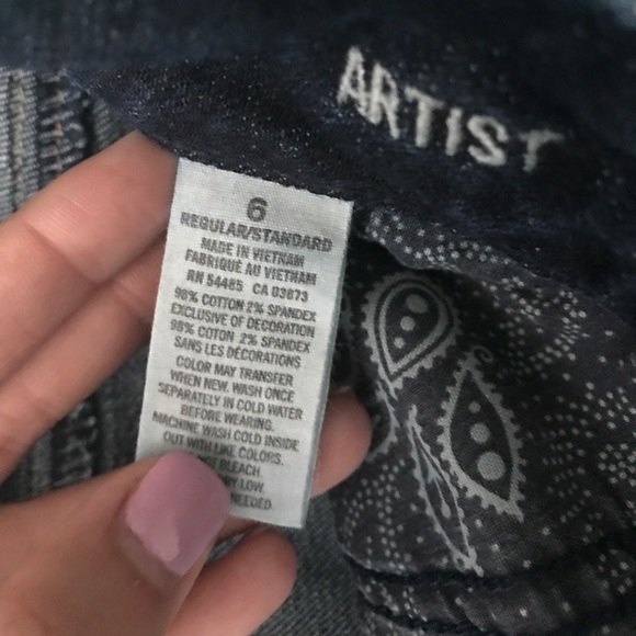 American Eagle Capris - Picture 3 of 3