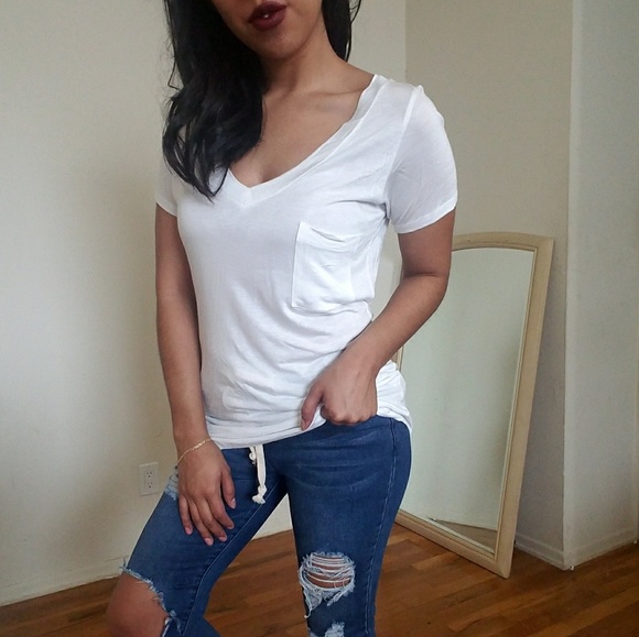 🆕NOT SO BASIC DEEP V WHITE TEE SHIRT TOP - Picture 5 of 5