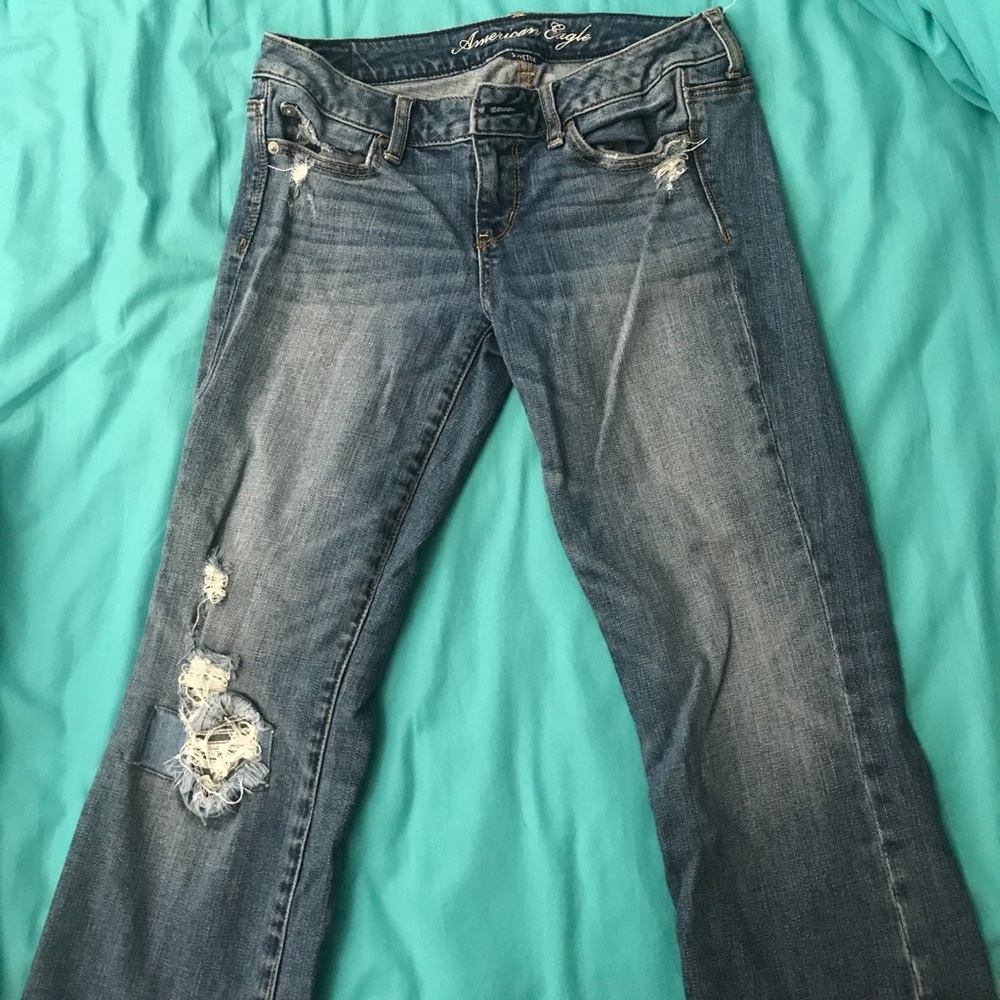 American Eagle Ripped Capris