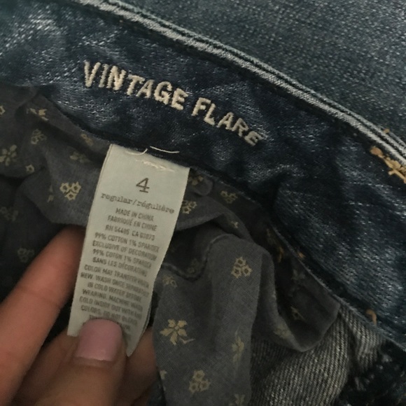 American Eagle Ripped Capris - Picture 4 of 4