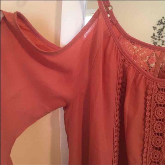 Top size medium - Picture 2 of 3