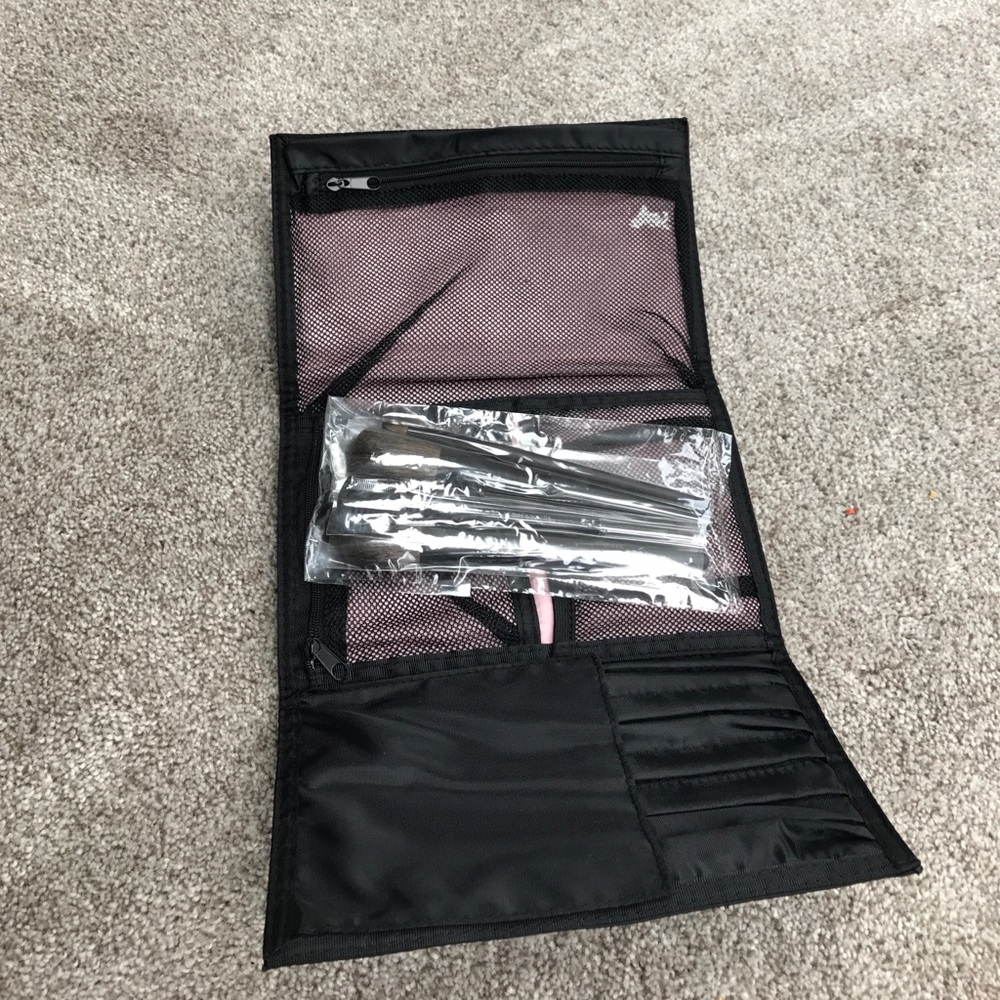 Mary Kay brush set with case