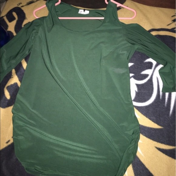 Cute top - Picture 2 of 3