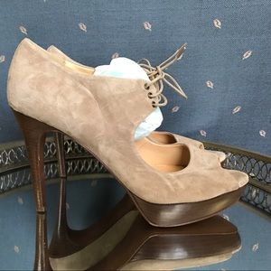 New JCrew Pilar platform heels size 10.
