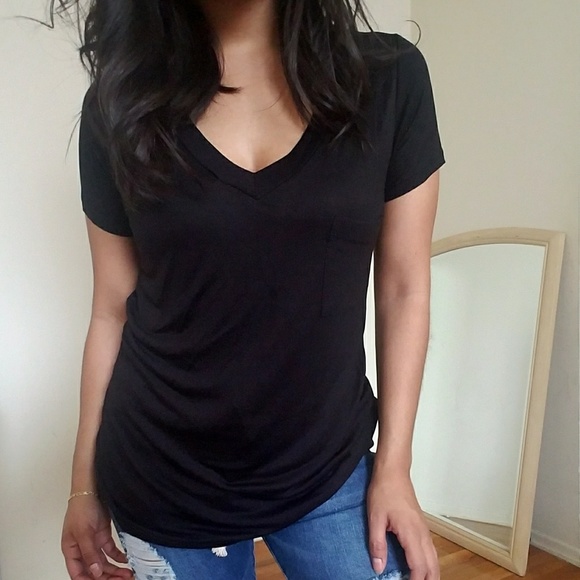 NOT SO BASIC BLACK POCKET V TEE SHIRT TOP - Picture 3 of 5