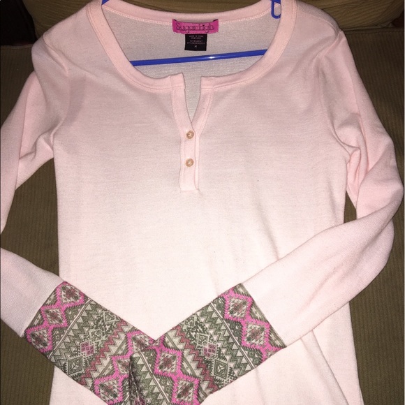 Top - Picture 2 of 2