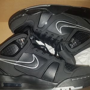 **** SOLD***Nike Air Flight Falcon