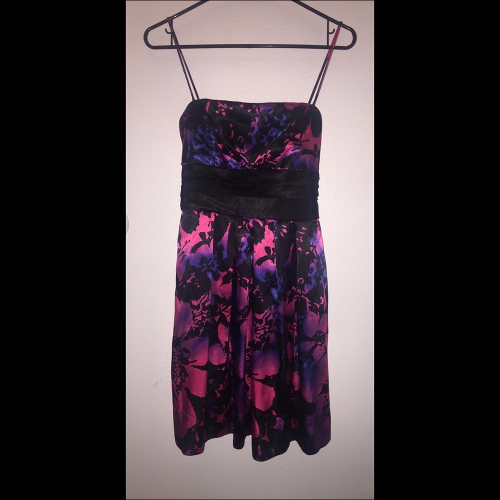 Midi Length Floral Patterned Dress size 5/6