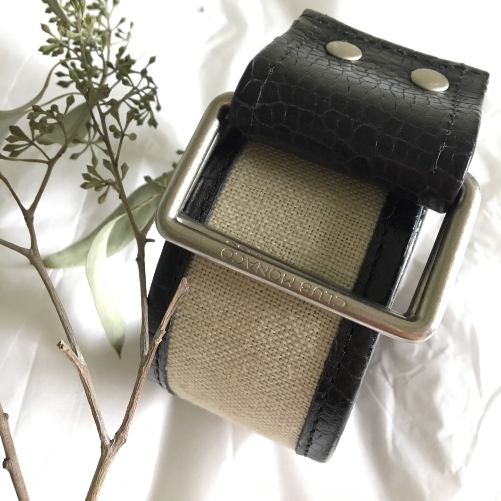 Reversible belt