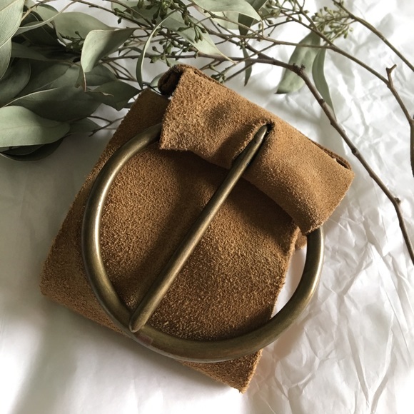 Soft suede belt with unique rustic buckle - Picture 1 of 2