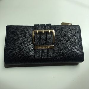 BNWOT Michael Kors Wallet!