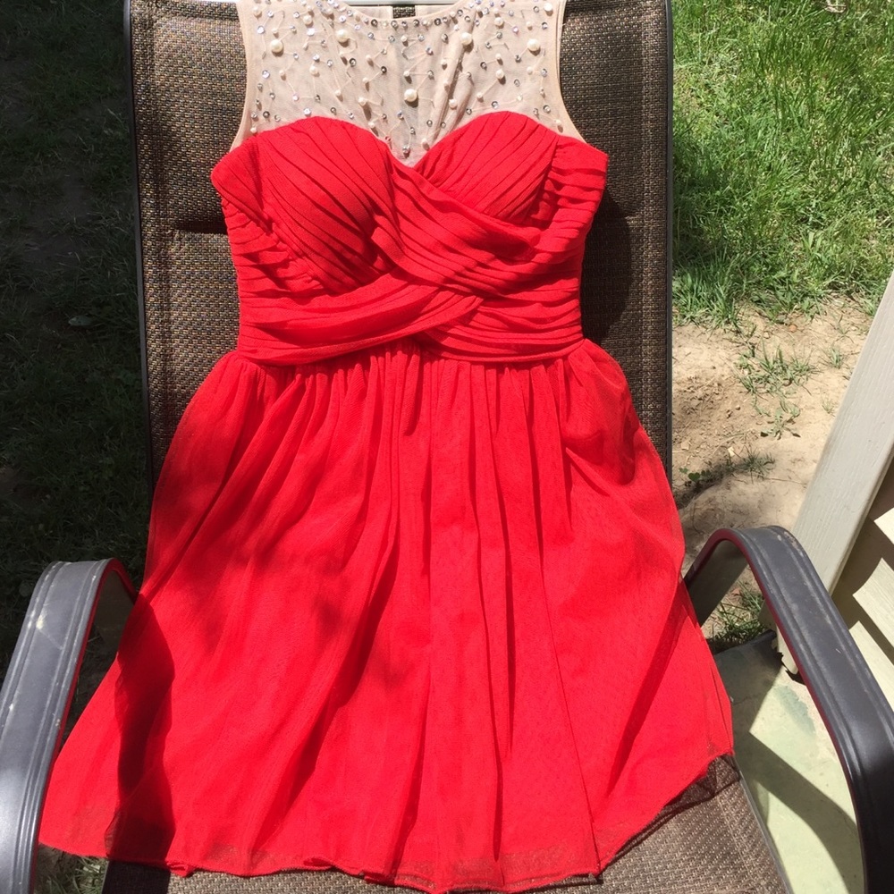 Gorgeous dress!