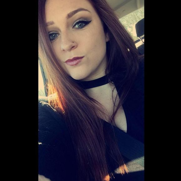 Meet your Posher, Amber - Picture 1 of 1