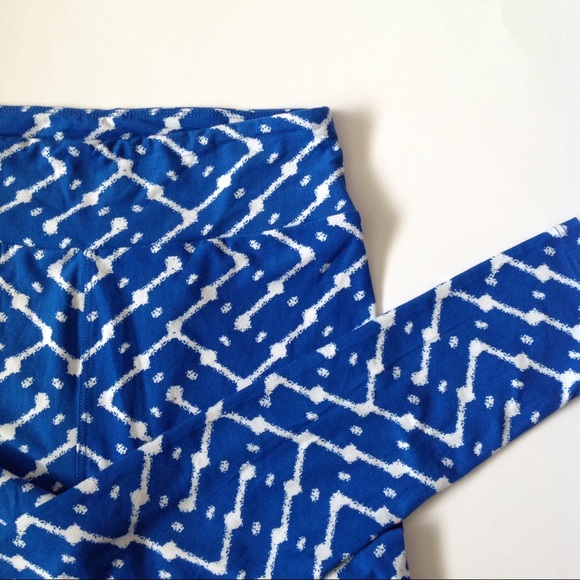 LULAROE Blue Abstract Lightning Pattern Leggings - Picture 2 of 4