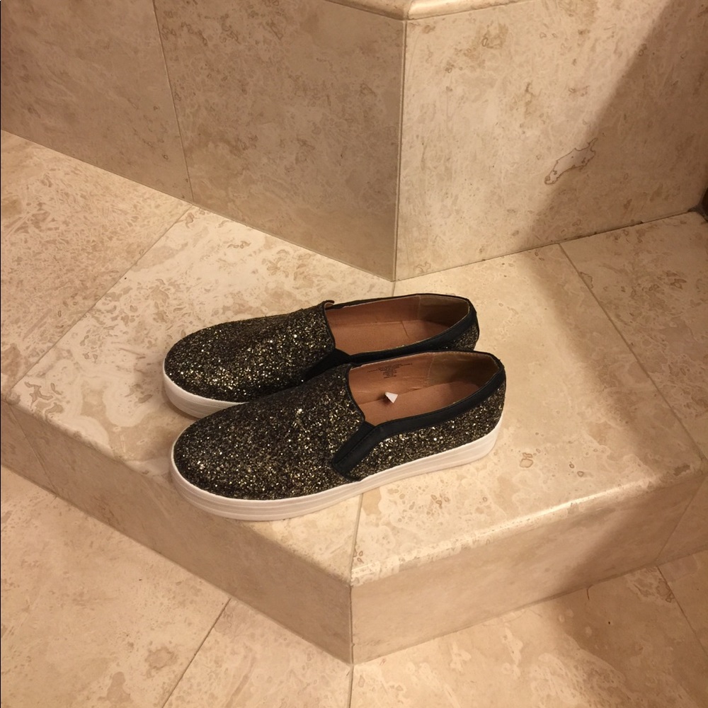 Sparkle shoes