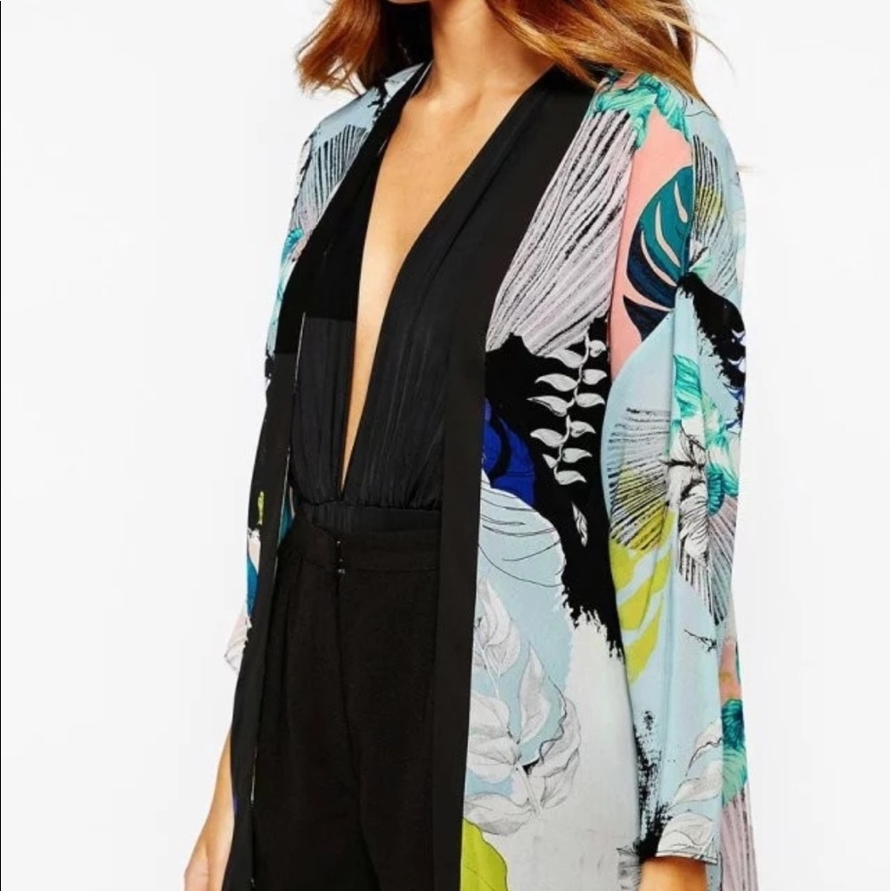 Long Brilliant Floral Leaves Kimono With Side Slit - Picture 7 of 7
