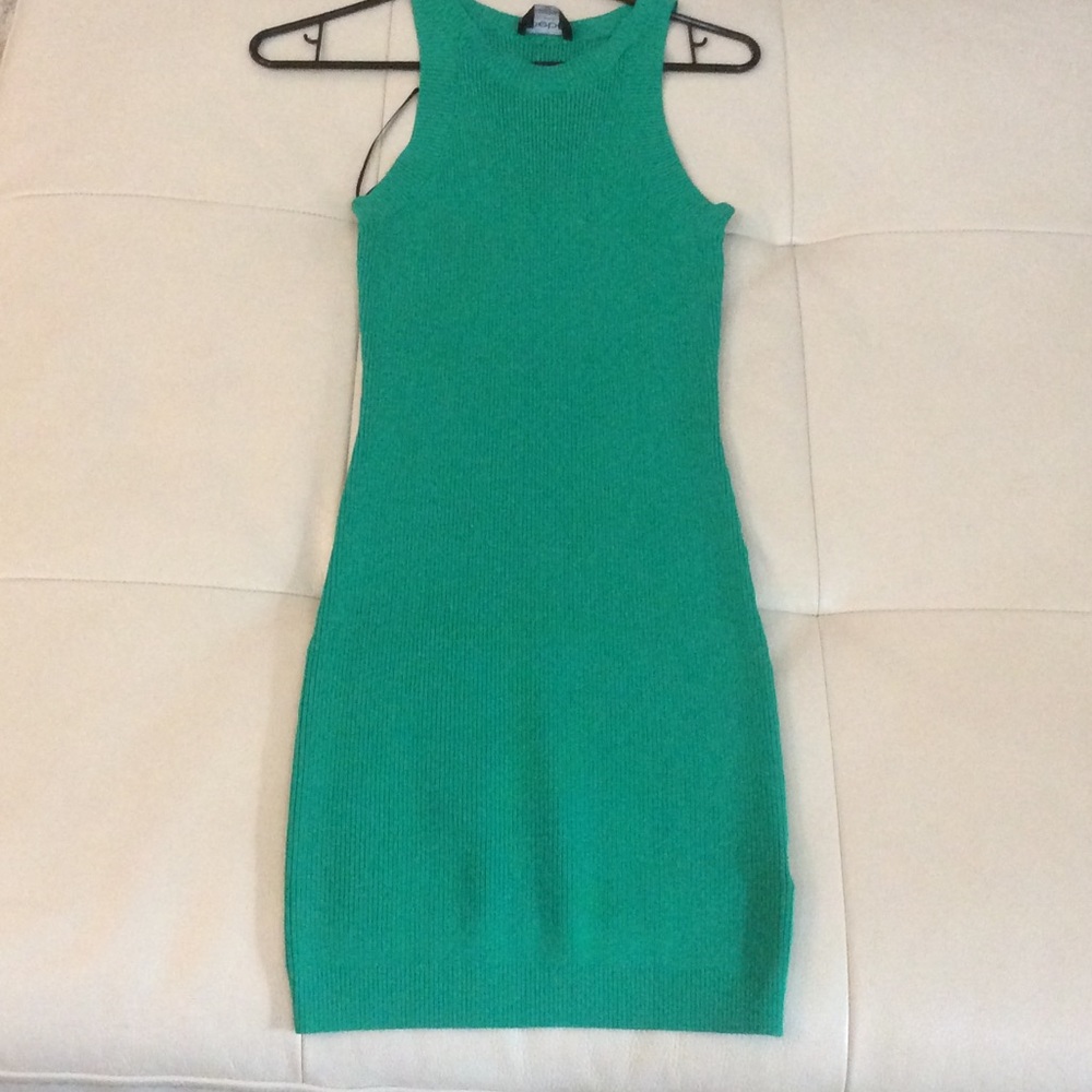 Bebe medium body con dress