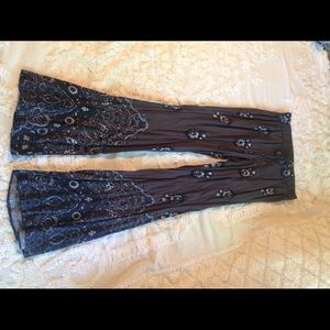 Flowy billabong pants