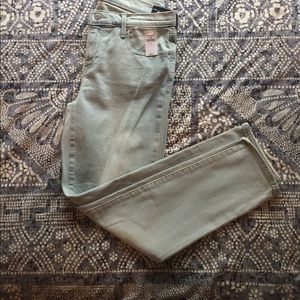 NWT GirlFriend Mid-Rise Stretch Gap Jeans