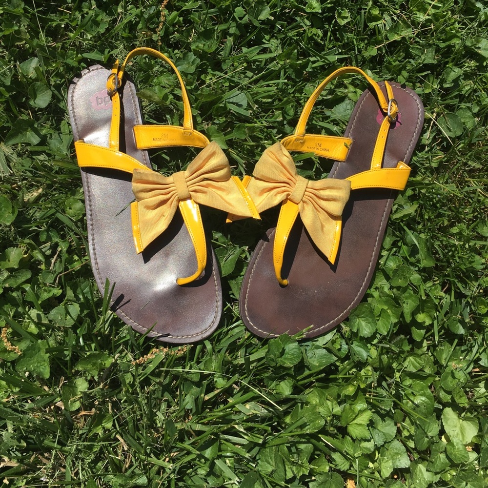 BP Yellow bow sandals