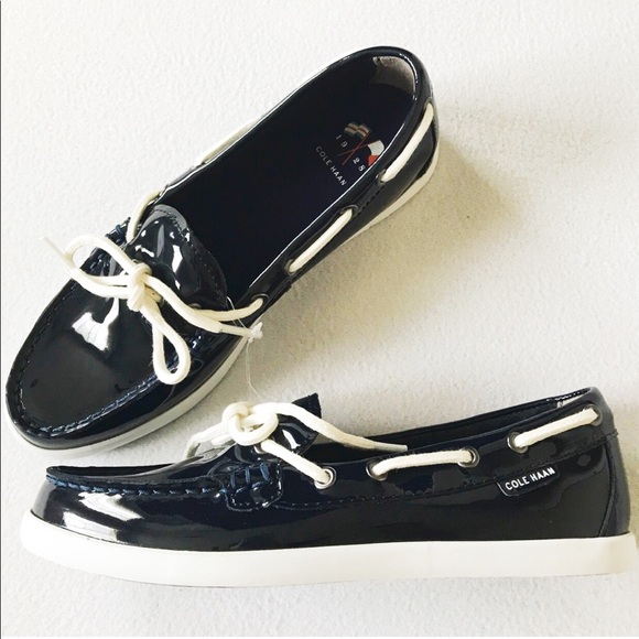 Cole Haan patent leather navy blue shoes - Picture 3 of 5