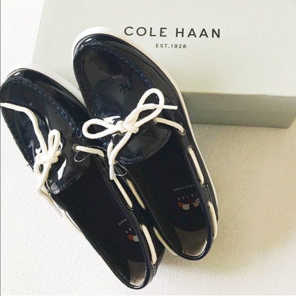 Cole Haan patent leather navy blue shoes - Picture 4 of 5