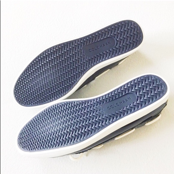 Cole Haan patent leather navy blue shoes - Picture 5 of 5