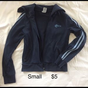 Track sweater