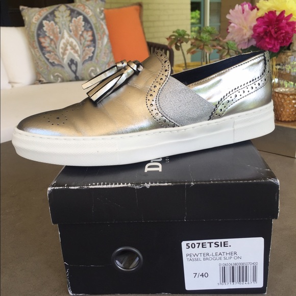 Dune London NWT- leather tassel brogue slip on - Picture 2 of 3